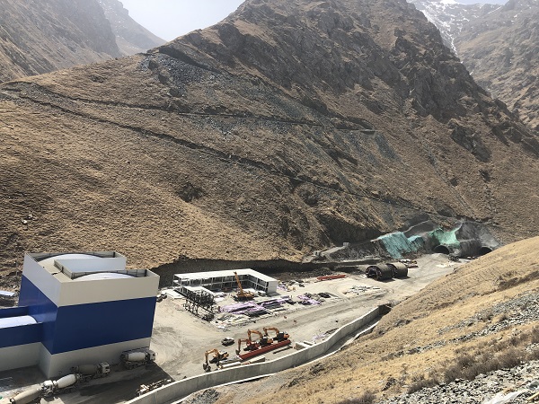 5天堑变通途，“天山”来护航.jpg
